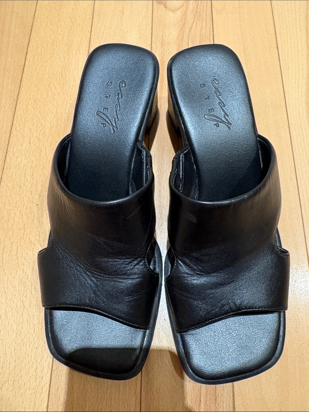EUC Easy Step Black Leather Open Toe Slide Mules - Women’s Heeled Sandal- size 7